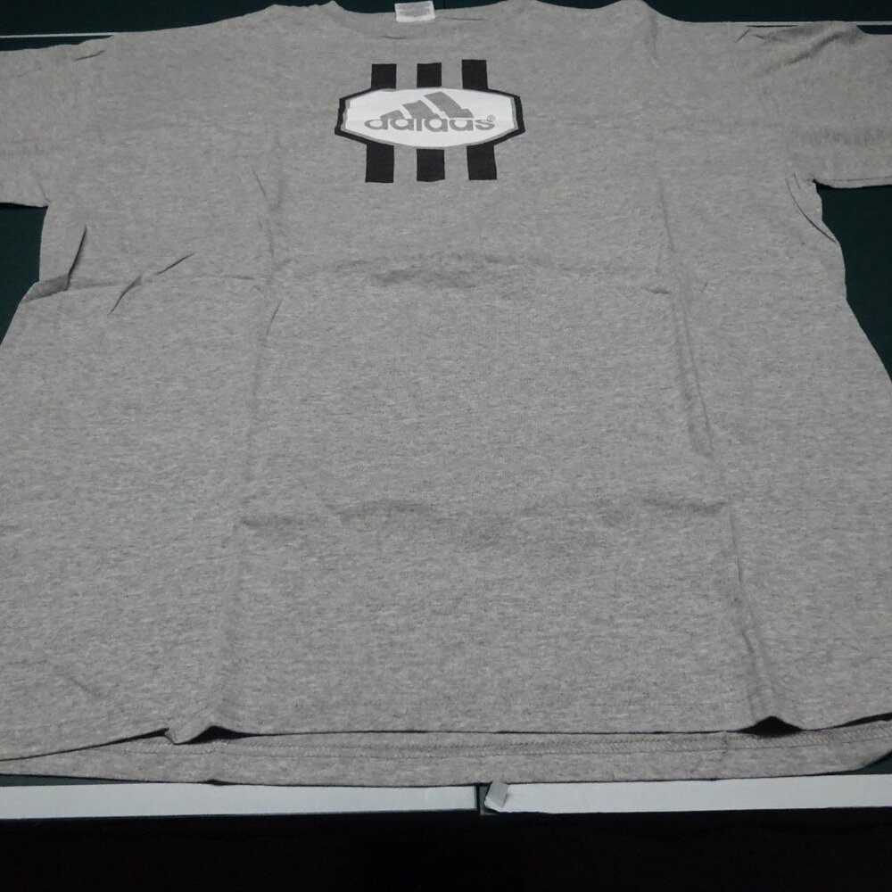 Adidas Logo Tee |  Brand-New | Extremely Rara